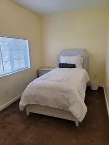 Beautiful cottage for the professional working out of town  - Image 5