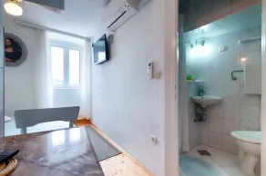 Mira Sea Front Guesthouse - Image 2