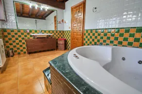 Spectacular Rural Suit 15 min from Bilbao - Image 2