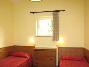 Hyggelig lejlighed for 5 personer med pool, WIFI, TV og terrasse - Image 5