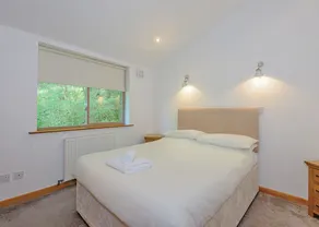 A superbly appointed impressive two storey luxury lodge. - Image 5