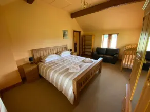 Conversion individuelle Magnifique grange en pierre dans un cadre paisible - Image 3