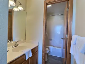 Sea Horse- Oceanside- Only a short Walk to Beach- Community Pool & Spa - Image 3
