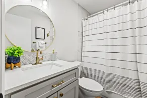 CLEAN / Beautiful Kitchen / POOL / CLOSE TO BEACHES - Image 3
