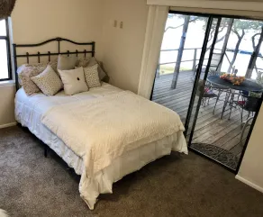 Great Location! - Image 4