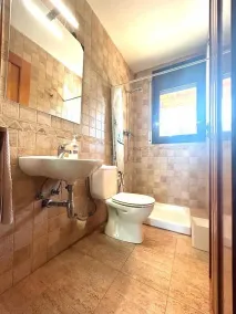 Villa with pool, parking and wifi next to Roc de Sant Gaieta with sea views. - Image 5