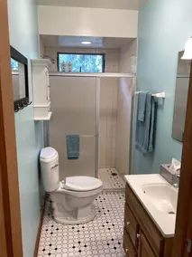 Cozy 2 bedrm apart with full kitchen surrounded by woods 25 mins from Milwaukee - Image 3