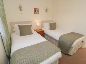 WESTGATE COTTAGE, family friendly, with a garden in Pickering - Image 4