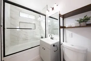 Modern clean relaxing gateway! Close to all LA fun! - Image 4