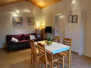 Apartment with Terrace andGrill in the Garden - Image 5