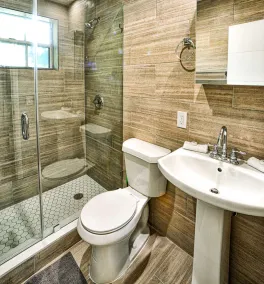 ✨One Bedroom plus Free Parking - Image 2