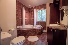 Chalet De Mama (Jacuzzi with View on Beautiful Lake) - Image 2