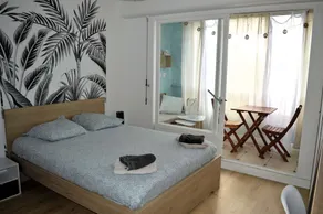Le levant - avec loggia - à 20m de la plage - Image 5