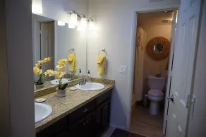 Central Tucson Gated Retreat - Image 2