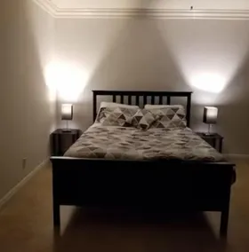Spacious studio in luxe Brentwood West LA neighborhood - Image 4