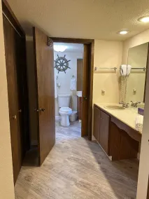Pet Friendly Lakefront Villa in the Heart of Osage Beach & 10' x 30' Boat Slip - Image 5
