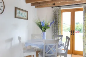 The Dairy 2 bedroomed barn conversions sleeps 4+2 on the sofa - Image 5