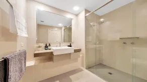 Beach, Golf, Day Spa & Poolside Luxury - Image 3