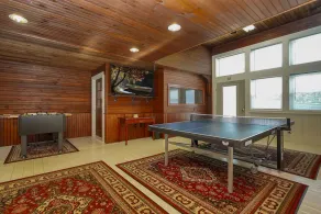 Large Home with indoor pool Close to Casino, Lakes, and Mountains - Image 3