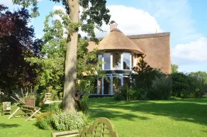 Owl tower - thatched aspen house - Image 2