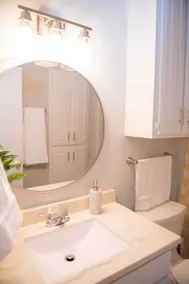 Beautifully Remodeled 3-Bedroom Cozy Home!! - Image 4