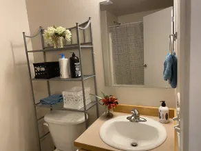 Beautiful 1Br Condo at Cozy & Safe Neighbourhood - Image 2