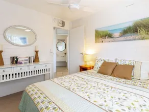 Neat & Tidy unit, centrally located in the heart of Cotton Tree. - Image 3