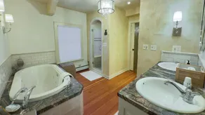 Wonderful \"Cottage Like\" 30 day minimum Rental near Downtown and MSU - Image 4