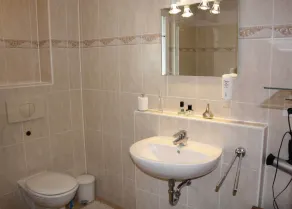 Smuk lejlighed lige overfor Saarow Therme! - Image 2