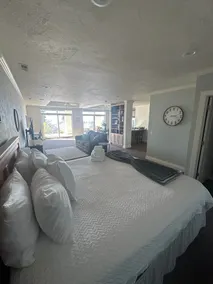Panoramic Mountain Views • King Bed • Near SLC - Image 5