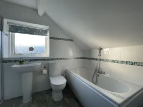 Roslin -  a cottage that sleeps 4 guests  in 2 bedrooms - Image 4