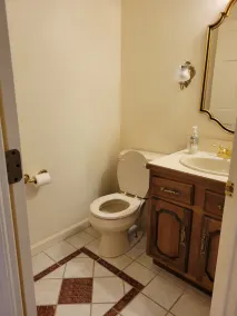 Private, pristine 3 BR, 1 1/2 BA home in Waterville Valley, NH - Image 3