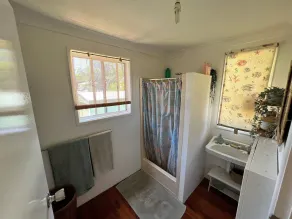 Funky beach shack off-the-grid @ Kooringal - Image 2