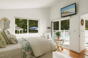 Enjoy summer in this very comfortable, stylish contemporary home! - Image 3