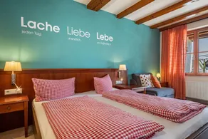 Room 'Kräutergärtle' with Private Terrace, Shared Garden and Wi-Fi - Image 3
