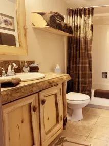 NEW LISTING! Quiet 2 Bedroom Mountain Retreat in a Center of a Mountain Valley - Image 2