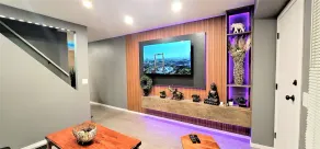 Stylish Modern & Unique Property: A Chic Haven for Discerning Guests - Image 2
