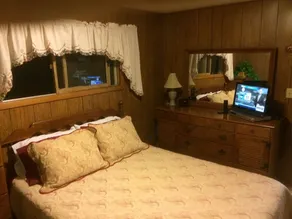 A Cozy Cottage Hideaway in the Beautiful Baraboo Bluffs - Image 3