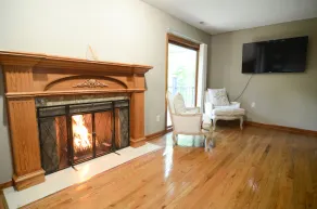 Spacious mansion with Pool Movie Theater Hot Tub near ski resort national park.  - Image 2