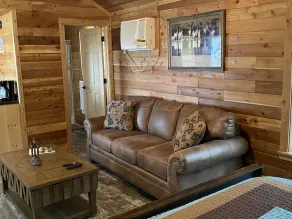 One Bedroom Cabin w/Sleeper Sofa Cabin 8 - Image 3