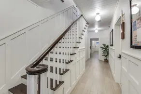 The Vanderbilt Mansion Apt 9 Near Downtown and TWU - Image 2