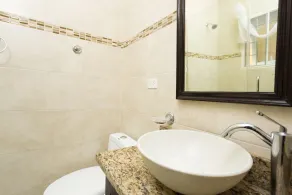 New Kingston Guest Apartment at Inglaterra III - Image 5