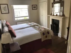 Appartement supérieur dans une maison de ville géorgienne classée dans le centre-sud de Londres - Image 4