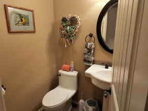 Woodlands Chalet: Forest, Luxury, Parking, Bedrooms w/ Ensuite Bathrooms, CLEAN - Image 2
