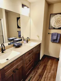 New spacious 3br Townhouse located in Southwest Lincoln with Fenced in Back yard - Image 3