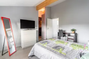 Großes privates Zimmer mit Bad und WC - Image 5