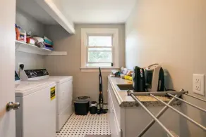 Fully Restored Bristol Home, Walk to Town & Harbor - Image 2