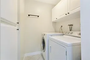 Luxury Retreat in Quiet Neighborhood – Ideal for Extended Stays! - Image 2