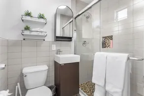 ★ ☆ NOUVELLE LISTE Studio privé hors la loi au bord du lac Chabot (40 min à SF) - Image 2