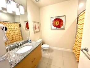 Modern Retreat Minutes From Disney, King Bed Pool, Free Wifi, 3 Bedroom, 3 Baths - Image 4